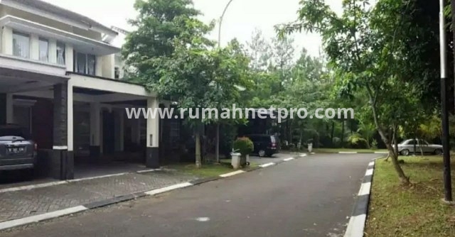 Rumah dijual Cluster Castilla BSD City Tangerang Selatan