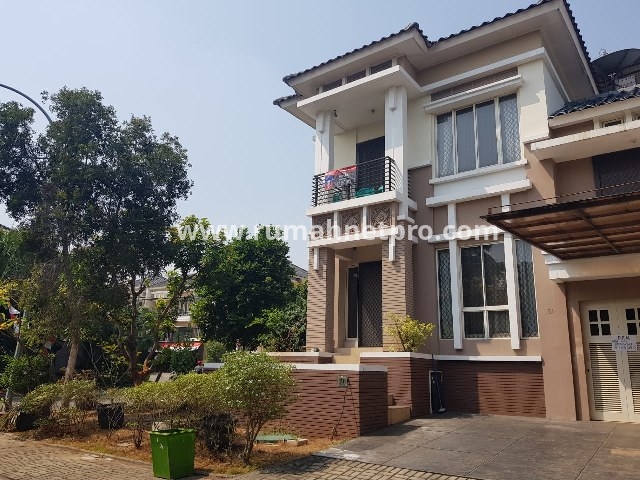 SOLD Dijual Rumah Residence One Serpong Tangerang Selatan BSD City